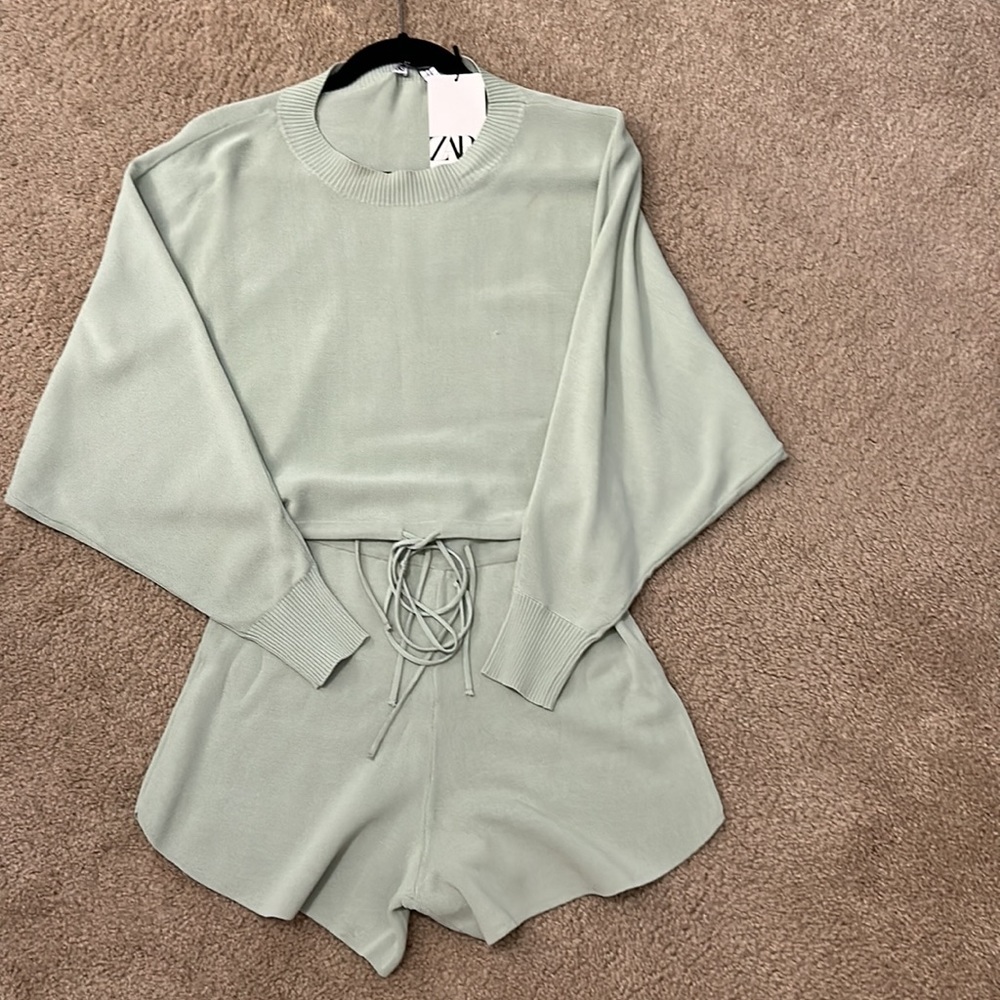 New with tags Zara Light Green knit co-ord set size small shorts and top - Picture 3 of 5